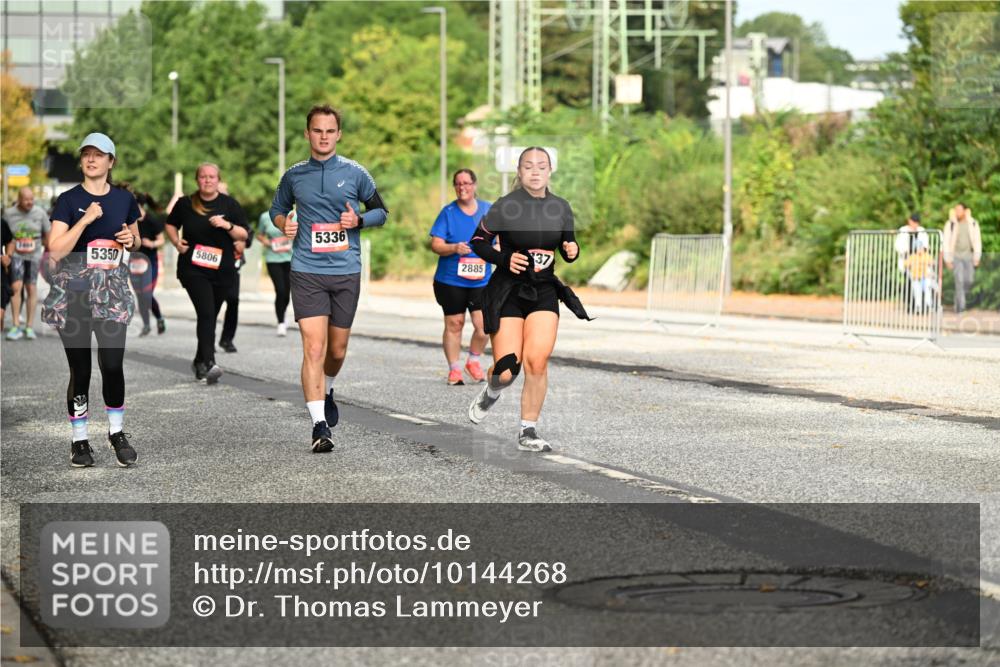 06.09.2026 - CURREX Alsterlauf Dr. Thomas Lammeyer http://msf.ph/oto/10144268 06.09.2026 10:15:56 Laufen 5350, 5806, 5336, 2885 meine-sportfotos.de