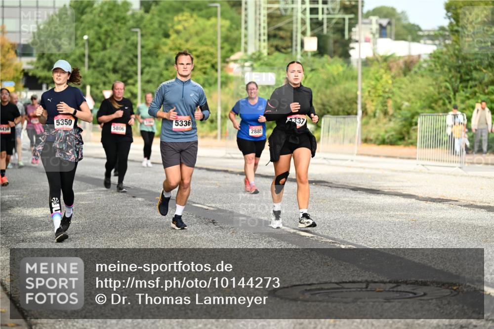 06.09.2026 - CURREX Alsterlauf Dr. Thomas Lammeyer http://msf.ph/oto/10144273 06.09.2026 10:15:56 Laufen 5350, 5336, 337, 4436, 5806, 2885 meine-sportfotos.de