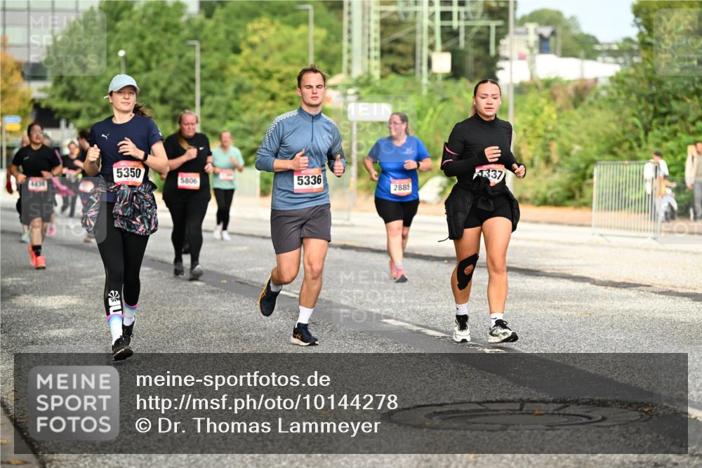 06.09.2026 - CURREX Alsterlauf Dr. Thomas Lammeyer http://msf.ph/oto/10144278 06.09.2026 10:15:57 Laufen 4436, 5350, 337, 5806, 5336, 2885 meine-sportfotos.de