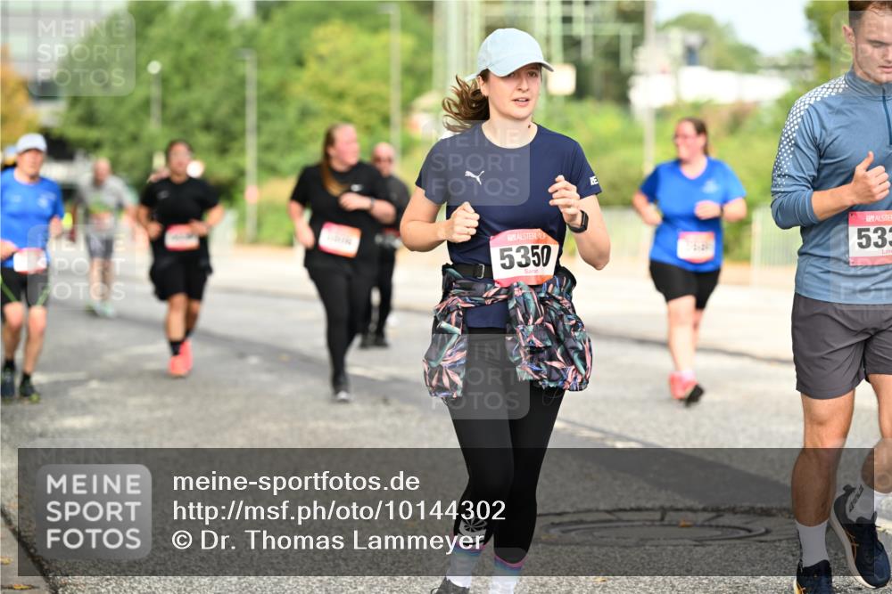 06.09.2026 - CURREX Alsterlauf Dr. Thomas Lammeyer http://msf.ph/oto/10144302 06.09.2026 10:16:00 Laufen 5350, 533 meine-sportfotos.de