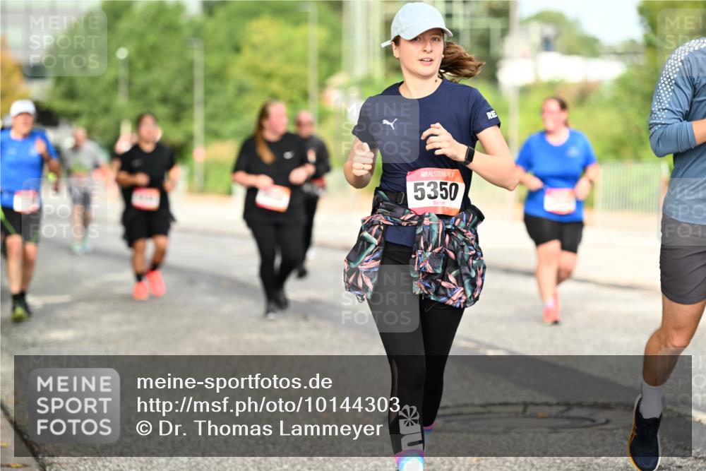 06.09.2026 - CURREX Alsterlauf Dr. Thomas Lammeyer http://msf.ph/oto/10144303 06.09.2026 10:16:00 Laufen 5350 meine-sportfotos.de