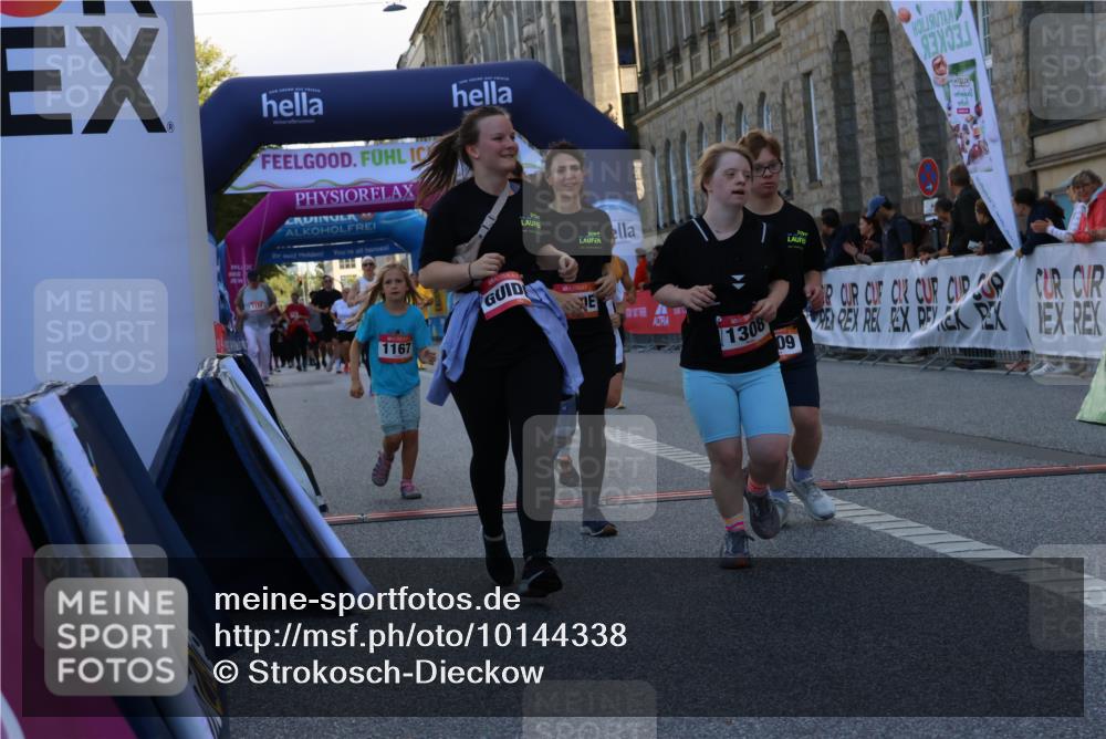 06.09.2026 - CURREX Alsterlauf Strokosch-Dieckow http://msf.ph/oto/10144338 06.09.2026 11:45:44 Ziel 1163, 1166, 1167, 1296, 1300, 1308, 1309, 1312, 5016 meine-sportfotos.de
