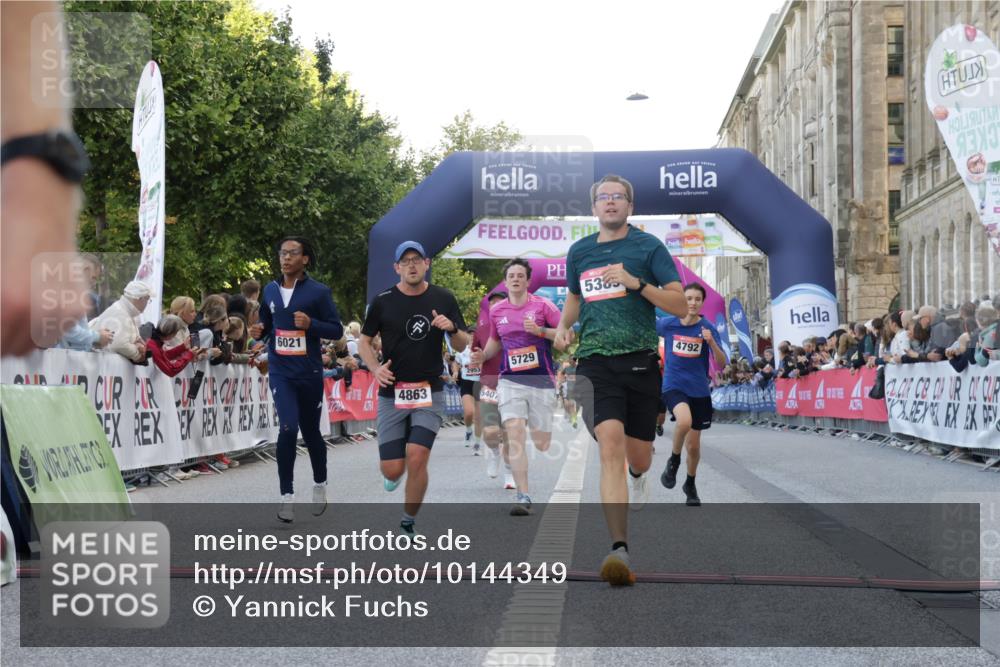 06.09.2026 - CURREX Alsterlauf Yannick Fuchs http://msf.ph/oto/10144349 06.09.2026 09:47:26 Ziel 2106, 2807, 4441, 4674, 4863, 5389, 5407, 5645, 5729, 6021, 6172 meine-sportfotos.de