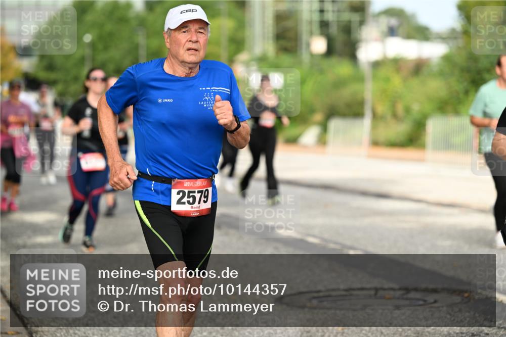 06.09.2026 - CURREX Alsterlauf Dr. Thomas Lammeyer http://msf.ph/oto/10144357 06.09.2026 10:16:06 Laufen 227, 2579 meine-sportfotos.de