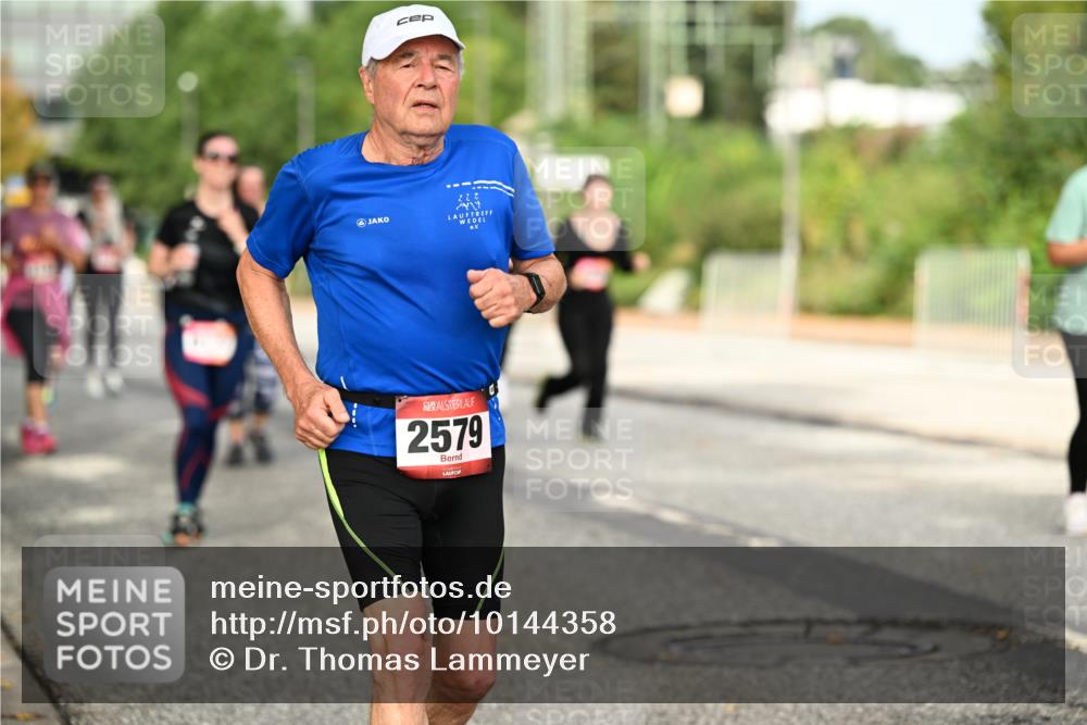06.09.2026 - CURREX Alsterlauf Dr. Thomas Lammeyer http://msf.ph/oto/10144358 06.09.2026 10:16:06 Laufen 2579 meine-sportfotos.de