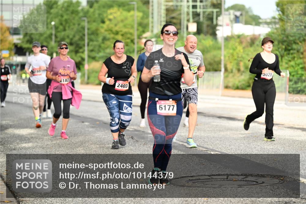06.09.2026 - CURREX Alsterlauf Dr. Thomas Lammeyer http://msf.ph/oto/10144379 06.09.2026 10:16:09 Laufen 2182, 2403, 6177, 5028 meine-sportfotos.de