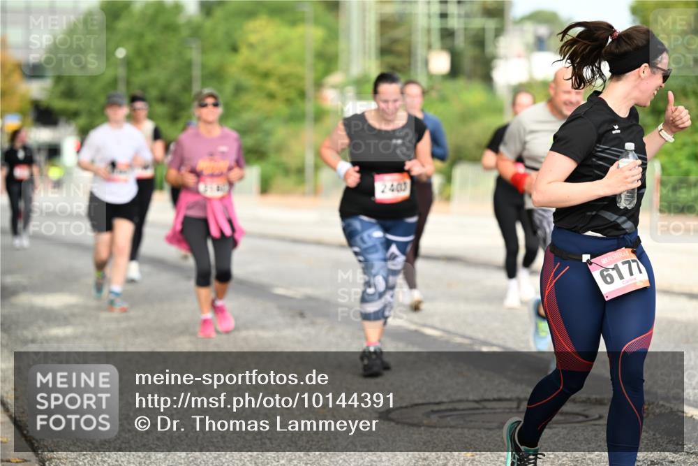 06.09.2026 - CURREX Alsterlauf Dr. Thomas Lammeyer http://msf.ph/oto/10144391 06.09.2026 10:16:10 Laufen 2403, 6177 meine-sportfotos.de