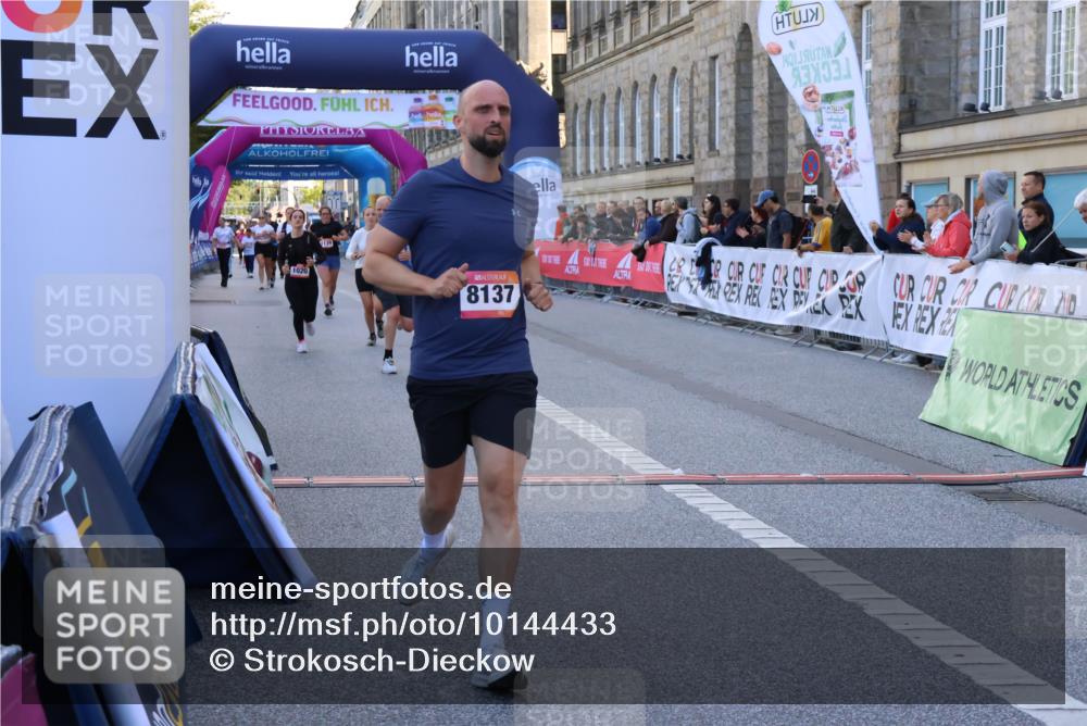 06.09.2026 - CURREX Alsterlauf Strokosch-Dieckow http://msf.ph/oto/10144433 06.09.2026 11:46:42 Ziel 1007, 1020, 1082, 1118, 1157, 1189, 1210, 8137, 8138, 8162 meine-sportfotos.de