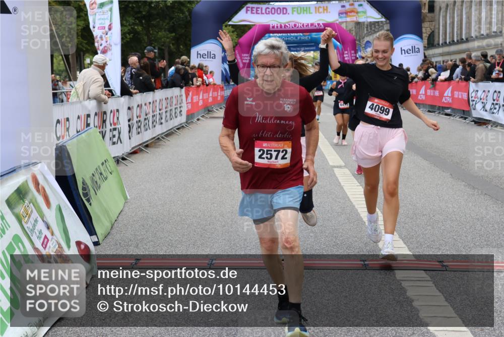 06.09.2026 - CURREX Alsterlauf Strokosch-Dieckow http://msf.ph/oto/10144453 06.09.2026 10:20:26 Ziel 2366, 2572, 4098, 4099, 4609, 5305, 6413 meine-sportfotos.de