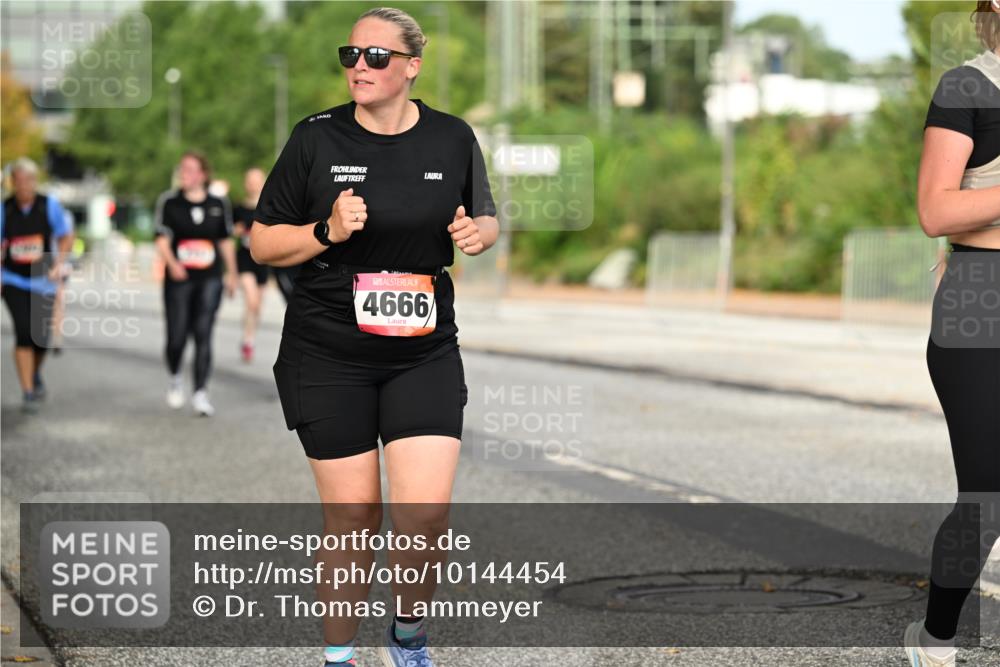 06.09.2026 - CURREX Alsterlauf Dr. Thomas Lammeyer http://msf.ph/oto/10144454 06.09.2026 10:16:17 Laufen 4666 meine-sportfotos.de