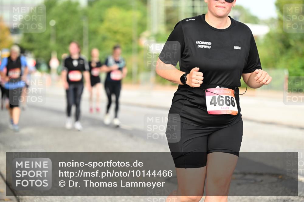 06.09.2026 - CURREX Alsterlauf Dr. Thomas Lammeyer http://msf.ph/oto/10144466 06.09.2026 10:16:18 Laufen 4666 meine-sportfotos.de