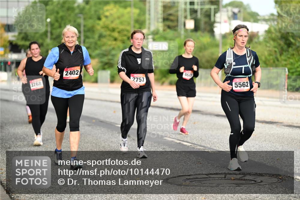 06.09.2026 - CURREX Alsterlauf Dr. Thomas Lammeyer http://msf.ph/oto/10144470 06.09.2026 10:16:22 Laufen 3768, 2402, 2757, 4609, 5562 meine-sportfotos.de
