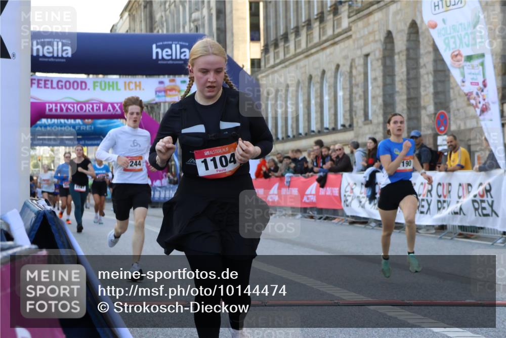 06.09.2026 - CURREX Alsterlauf Strokosch-Dieckow http://msf.ph/oto/10144474 06.09.2026 11:48:21 Ziel 1104, 1190, 1219, 1244, 1291, 1325, 1332, 8269, 8270 meine-sportfotos.de