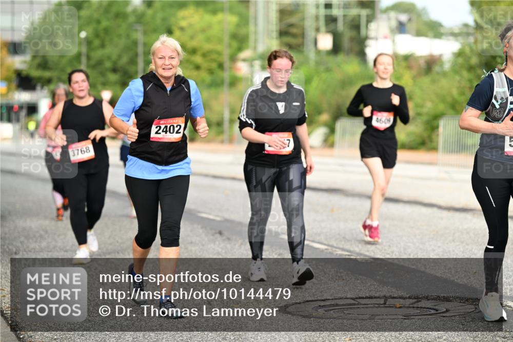 06.09.2026 - CURREX Alsterlauf Dr. Thomas Lammeyer http://msf.ph/oto/10144479 06.09.2026 10:16:23 Laufen 3768, 2402, 46, 09, 15 meine-sportfotos.de