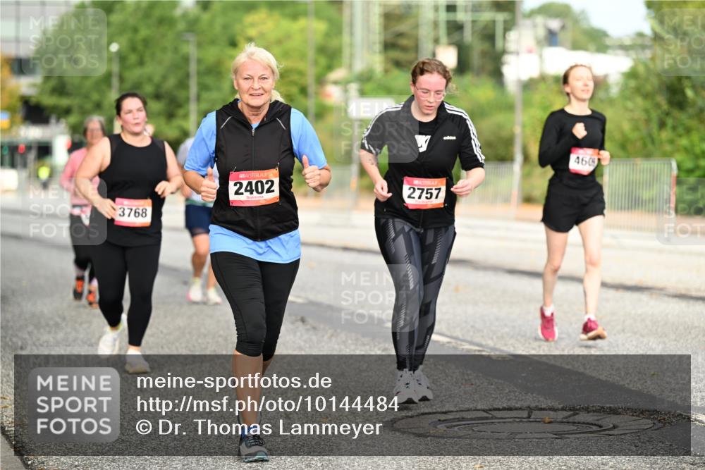 06.09.2026 - CURREX Alsterlauf Dr. Thomas Lammeyer http://msf.ph/oto/10144484 06.09.2026 10:16:23 Laufen 3768, 2402, 2757, 460 meine-sportfotos.de