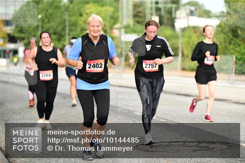 06.09.2026 - CURREX Alsterlauf Dr. Thomas Lammeyer http://msf.ph/oto/10144485 06.09.2026 10:16:23 Laufen 3768, 2402, 2757, 4609 meine-sportfotos.de