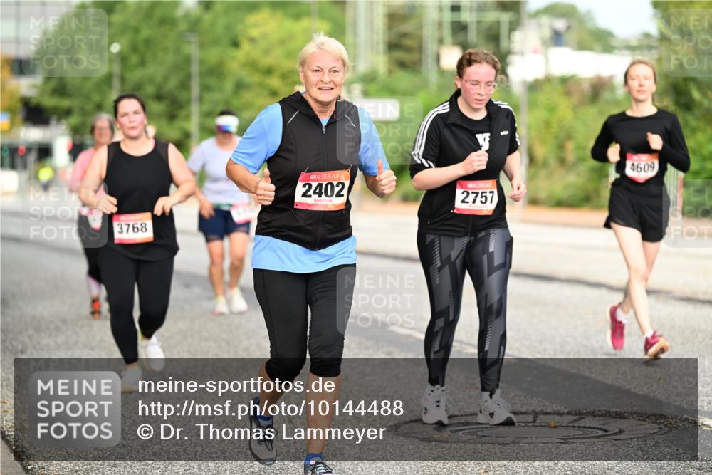 06.09.2026 - CURREX Alsterlauf Dr. Thomas Lammeyer http://msf.ph/oto/10144488 06.09.2026 10:16:24 Laufen 3768, 2402, 2757, 4609 meine-sportfotos.de