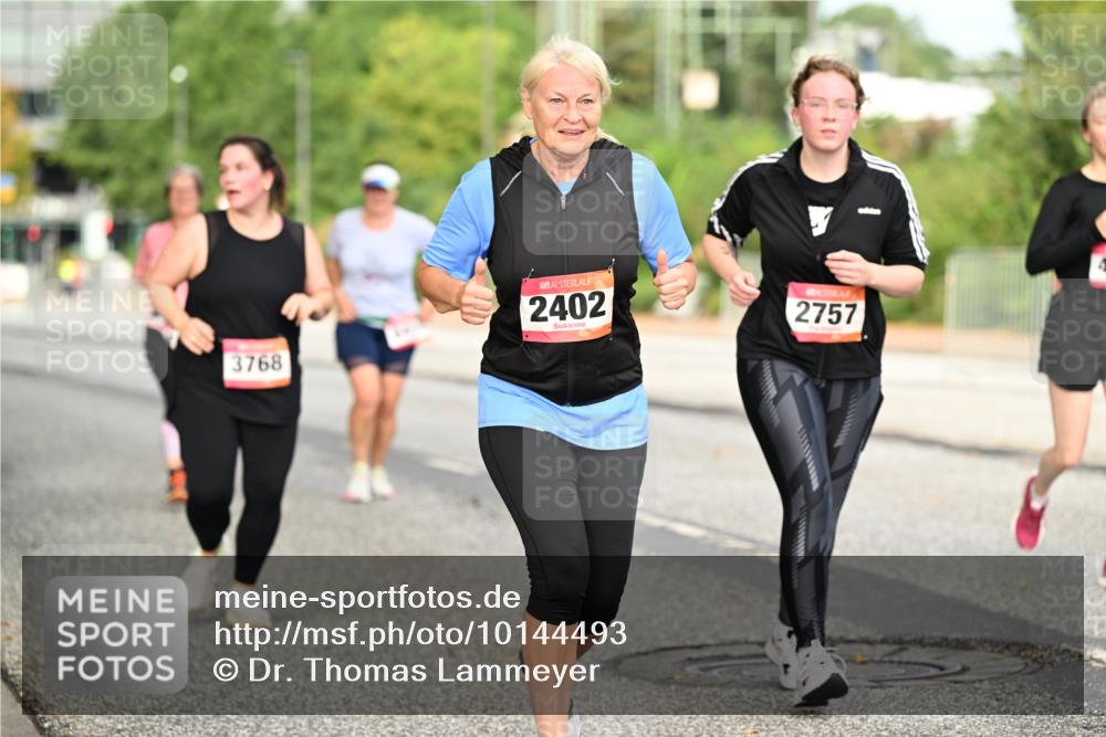 06.09.2026 - CURREX Alsterlauf Dr. Thomas Lammeyer http://msf.ph/oto/10144493 06.09.2026 10:16:24 Laufen 3768, 2402, 2757 meine-sportfotos.de
