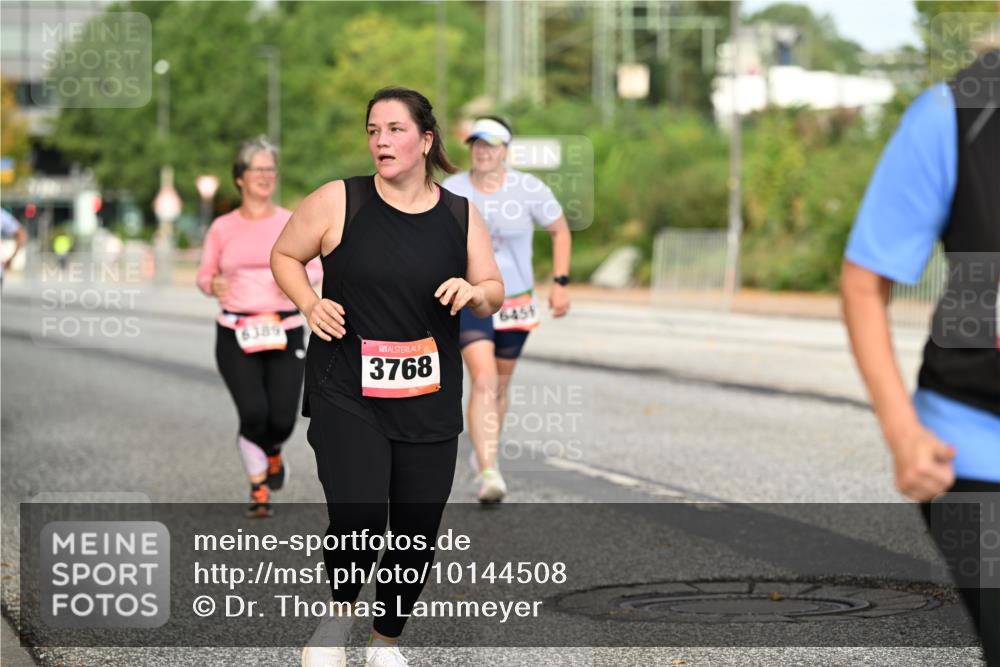 06.09.2026 - CURREX Alsterlauf Dr. Thomas Lammeyer http://msf.ph/oto/10144508 06.09.2026 10:16:26 Laufen 6389, 3768, 6454 meine-sportfotos.de