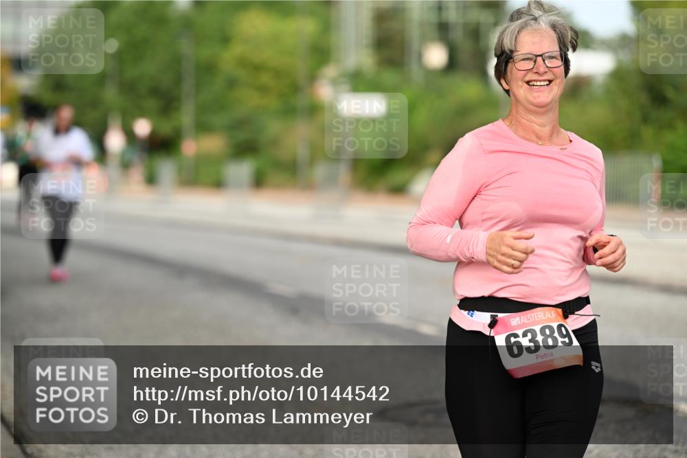 06.09.2026 - CURREX Alsterlauf Dr. Thomas Lammeyer http://msf.ph/oto/10144542 06.09.2026 10:16:29 Laufen 6389 meine-sportfotos.de
