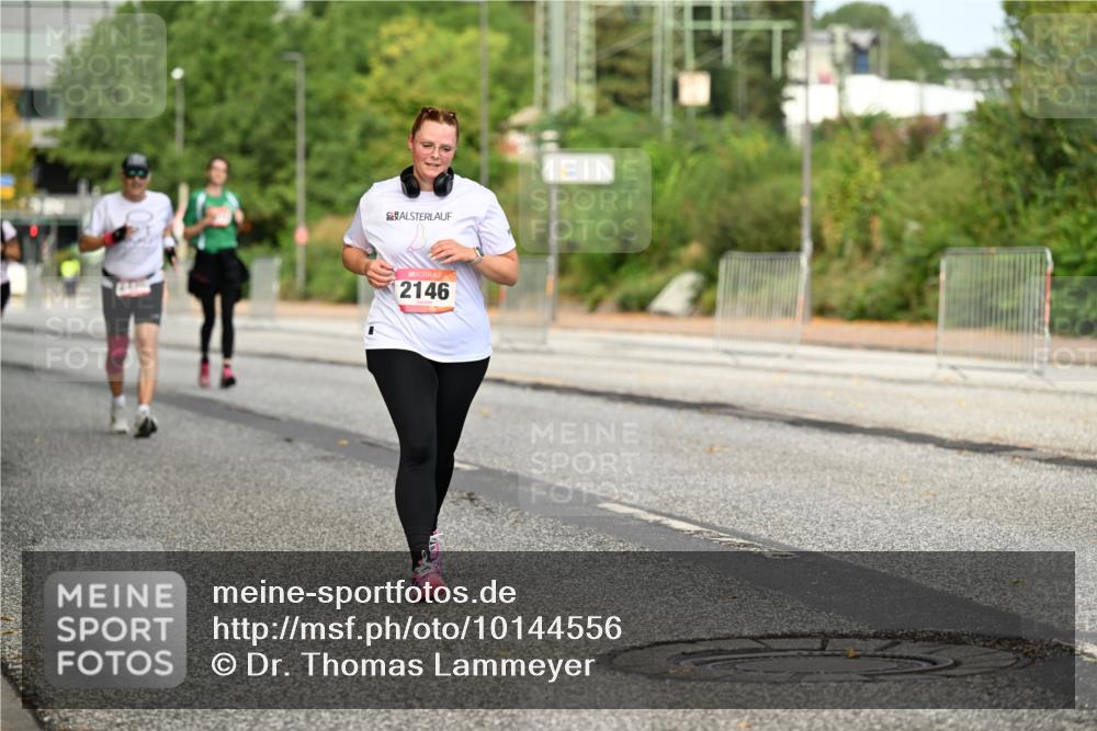 06.09.2026 - CURREX Alsterlauf Dr. Thomas Lammeyer http://msf.ph/oto/10144556 06.09.2026 10:16:34 Laufen 2146 meine-sportfotos.de