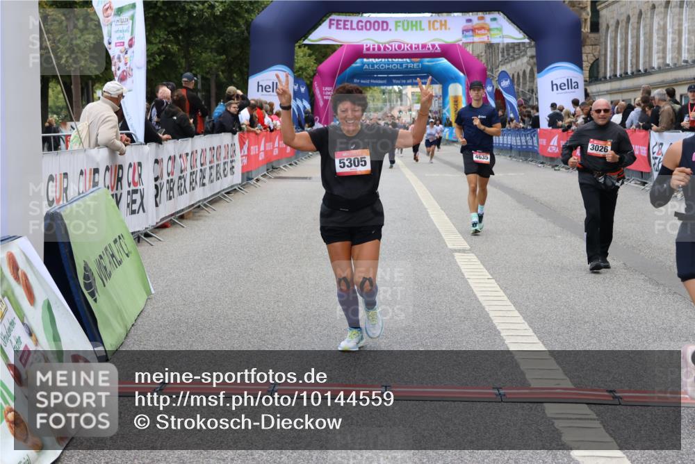 06.09.2026 - CURREX Alsterlauf Strokosch-Dieckow http://msf.ph/oto/10144559 06.09.2026 10:20:31 Ziel 2366, 2572, 3026, 4098, 4099, 4609, 4635, 5305, 6413 meine-sportfotos.de