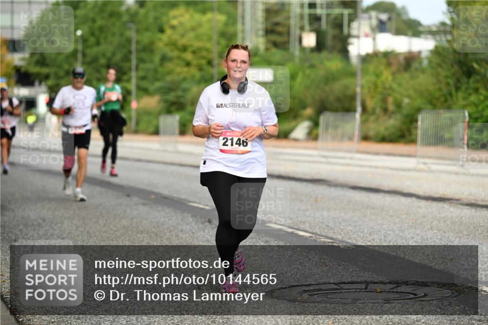 06.09.2026 - CURREX Alsterlauf Dr. Thomas Lammeyer http://msf.ph/oto/10144565 06.09.2026 10:16:34 Laufen 2146 meine-sportfotos.de