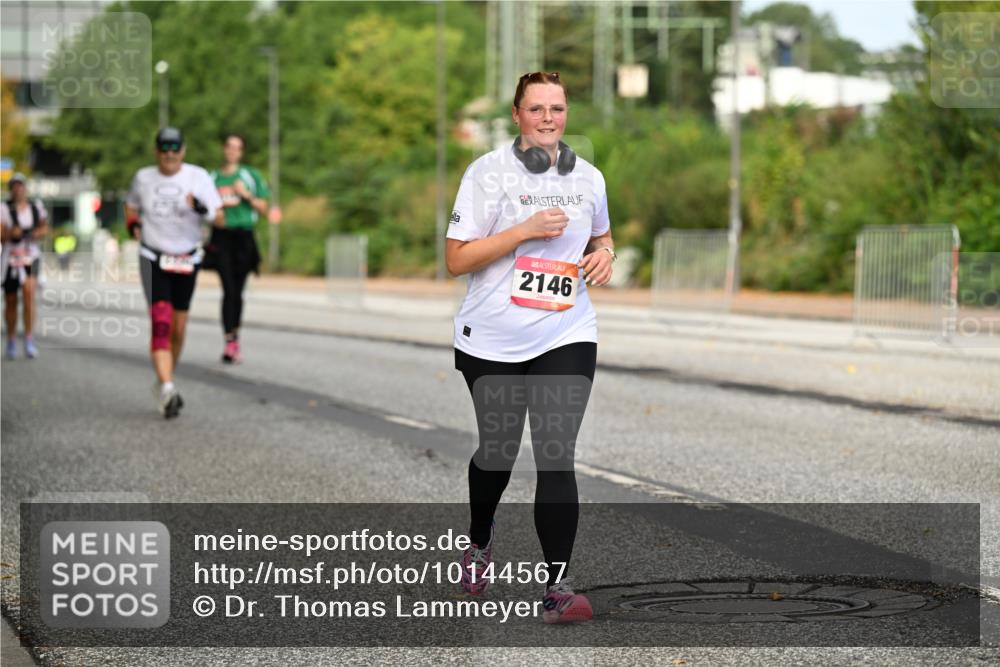 06.09.2026 - CURREX Alsterlauf Dr. Thomas Lammeyer http://msf.ph/oto/10144567 06.09.2026 10:16:35 Laufen 2146 meine-sportfotos.de