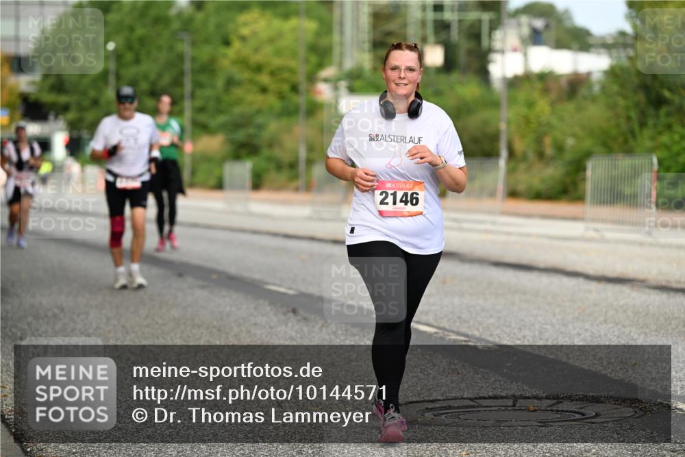 06.09.2026 - CURREX Alsterlauf Dr. Thomas Lammeyer http://msf.ph/oto/10144571 06.09.2026 10:16:35 Laufen 2146 meine-sportfotos.de