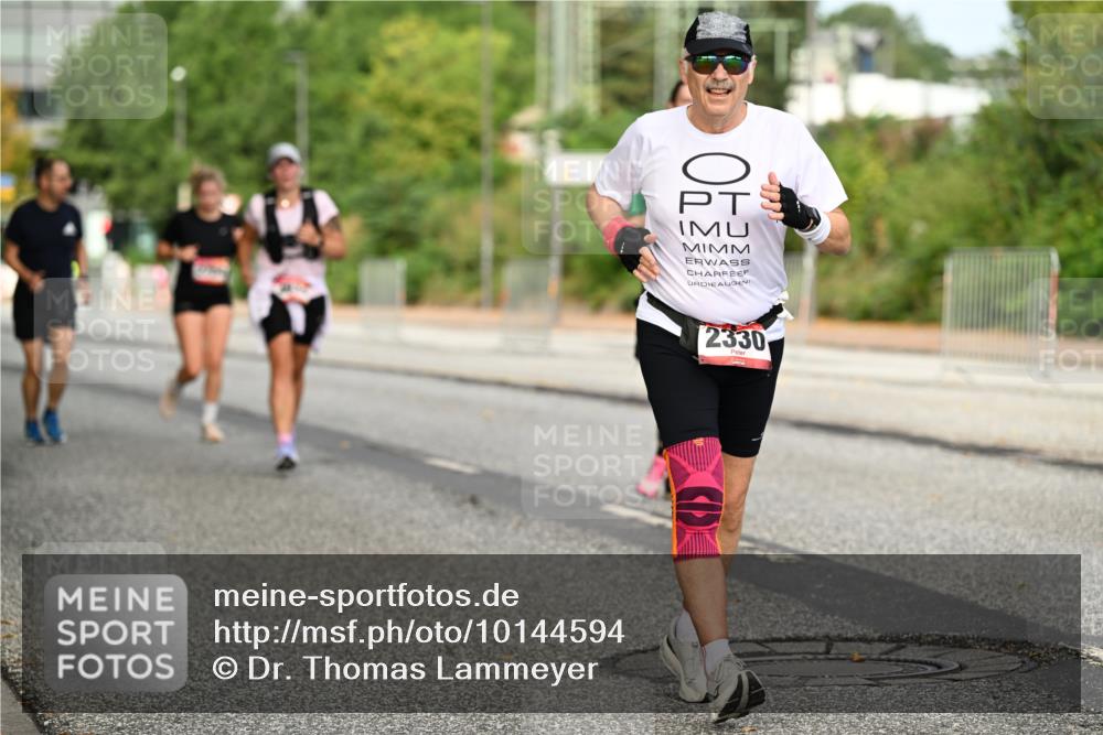 06.09.2026 - CURREX Alsterlauf Dr. Thomas Lammeyer http://msf.ph/oto/10144594 06.09.2026 10:16:40 Laufen 2330 meine-sportfotos.de