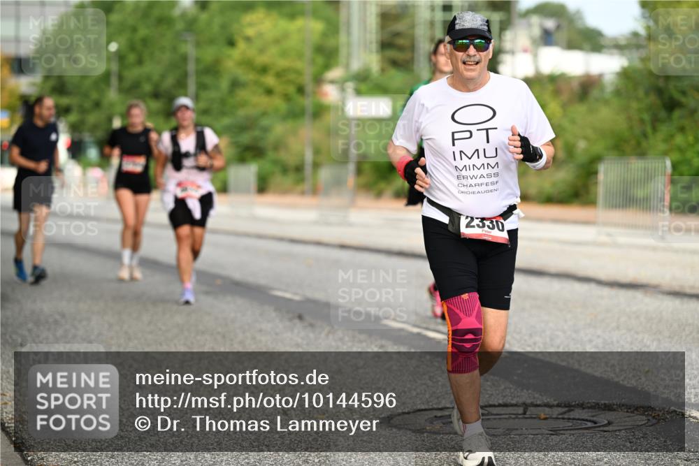 06.09.2026 - CURREX Alsterlauf Dr. Thomas Lammeyer http://msf.ph/oto/10144596 06.09.2026 10:16:40 Laufen 2330 meine-sportfotos.de