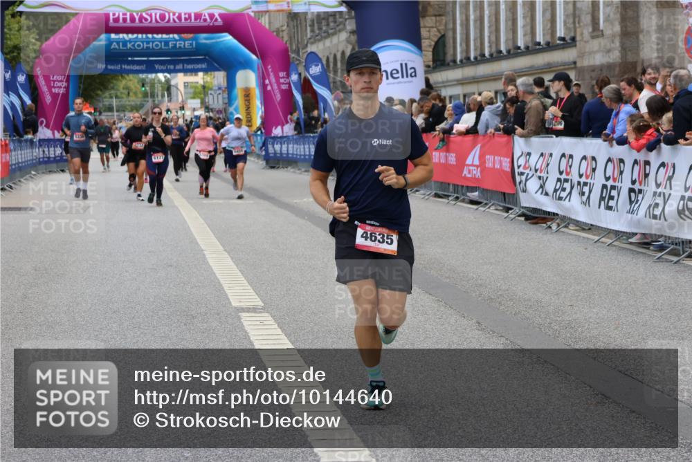 06.09.2026 - CURREX Alsterlauf Strokosch-Dieckow http://msf.ph/oto/10144640 06.09.2026 10:20:35 Ziel 3026, 4609, 4635, 5305, 6413 meine-sportfotos.de