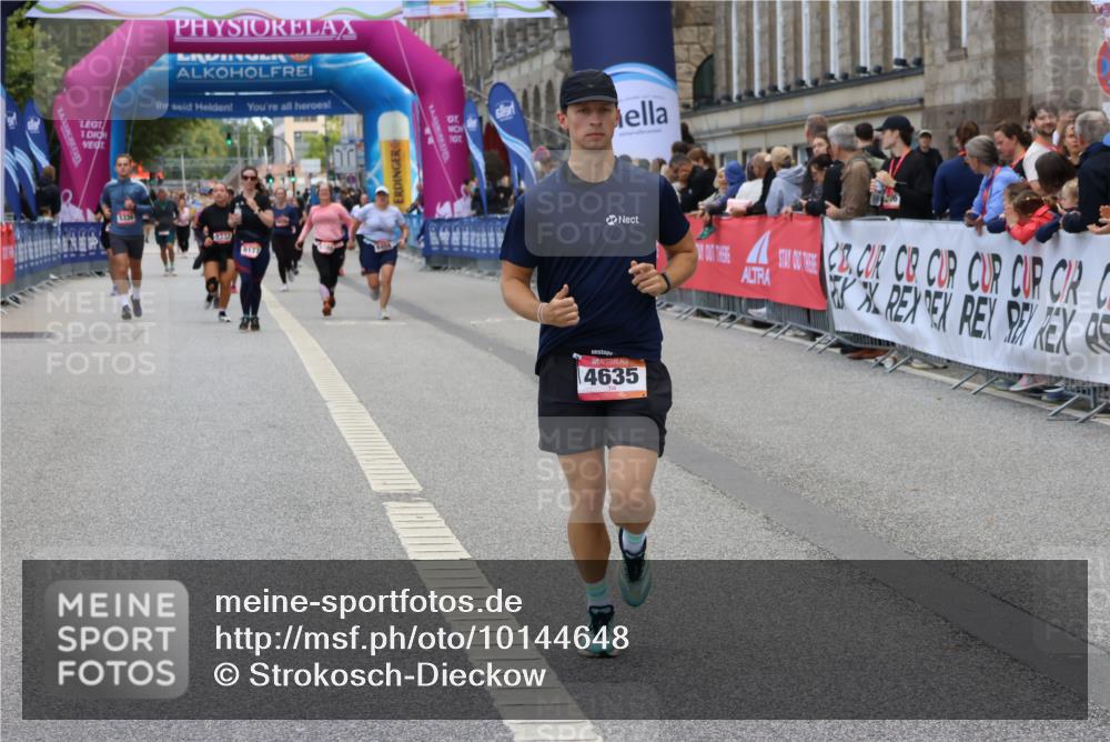 06.09.2026 - CURREX Alsterlauf Strokosch-Dieckow http://msf.ph/oto/10144648 06.09.2026 10:20:35 Ziel 3026, 4609, 4635, 5305, 6413 meine-sportfotos.de