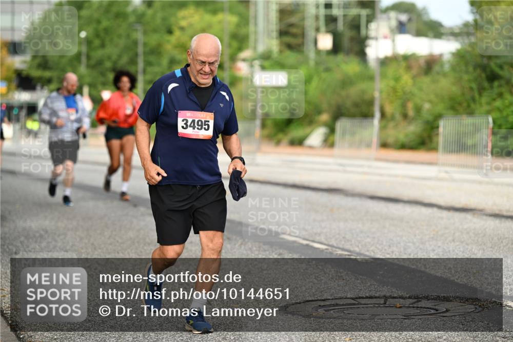 06.09.2026 - CURREX Alsterlauf Dr. Thomas Lammeyer http://msf.ph/oto/10144651 06.09.2026 10:16:49 Laufen 3495 meine-sportfotos.de