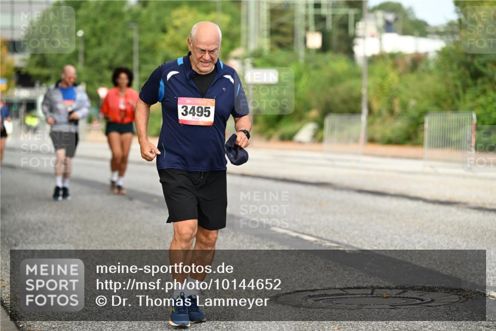 06.09.2026 - CURREX Alsterlauf Dr. Thomas Lammeyer http://msf.ph/oto/10144652 06.09.2026 10:16:50 Laufen 3495 meine-sportfotos.de
