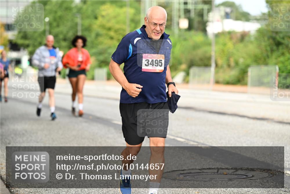 06.09.2026 - CURREX Alsterlauf Dr. Thomas Lammeyer http://msf.ph/oto/10144657 06.09.2026 10:16:50 Laufen 3495 meine-sportfotos.de