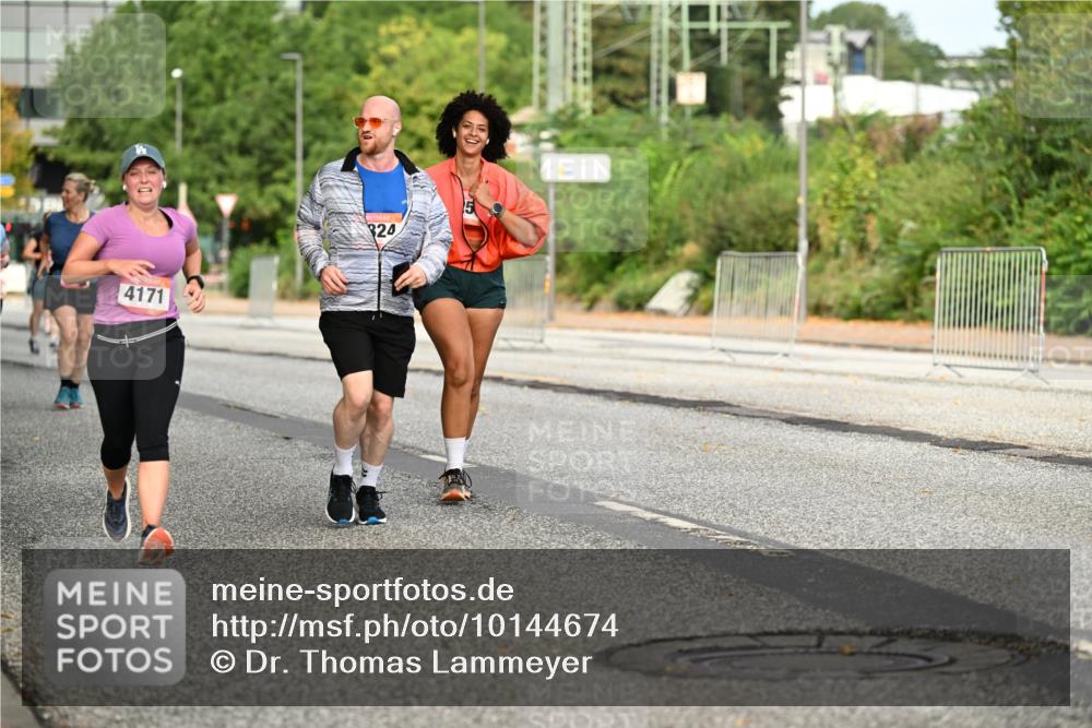 06.09.2026 - CURREX Alsterlauf Dr. Thomas Lammeyer http://msf.ph/oto/10144674 06.09.2026 10:16:53 Laufen 24 meine-sportfotos.de