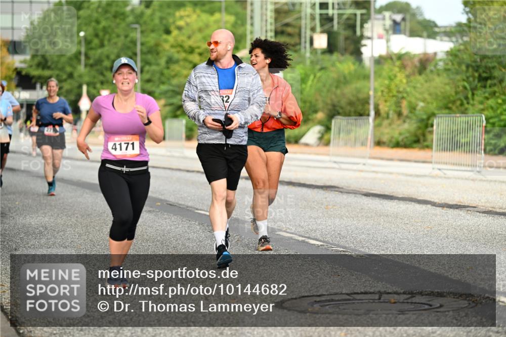 06.09.2026 - CURREX Alsterlauf Dr. Thomas Lammeyer http://msf.ph/oto/10144682 06.09.2026 10:16:54 Laufen 4171, 32 meine-sportfotos.de