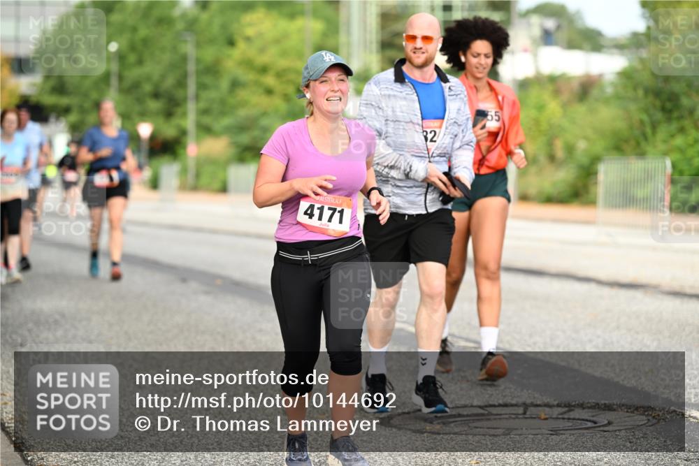 06.09.2026 - CURREX Alsterlauf Dr. Thomas Lammeyer http://msf.ph/oto/10144692 06.09.2026 10:16:55 Laufen 4171, 2, 55 meine-sportfotos.de