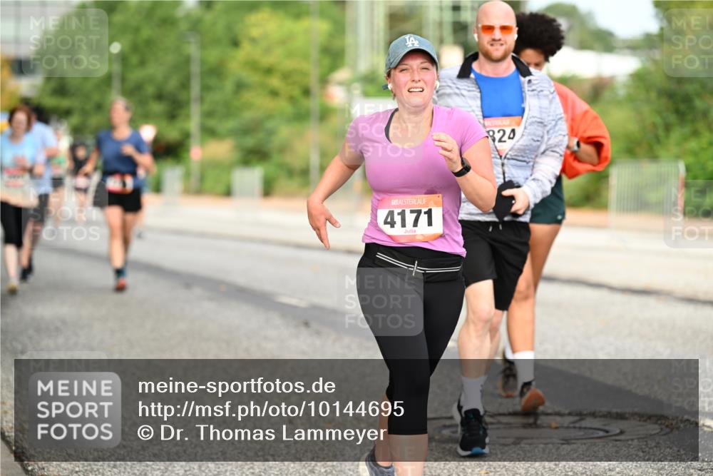 06.09.2026 - CURREX Alsterlauf Dr. Thomas Lammeyer http://msf.ph/oto/10144695 06.09.2026 10:16:55 Laufen 4171, 824 meine-sportfotos.de