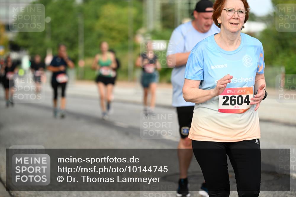 06.09.2026 - CURREX Alsterlauf Dr. Thomas Lammeyer http://msf.ph/oto/10144745 06.09.2026 10:17:03 Laufen 2604 meine-sportfotos.de