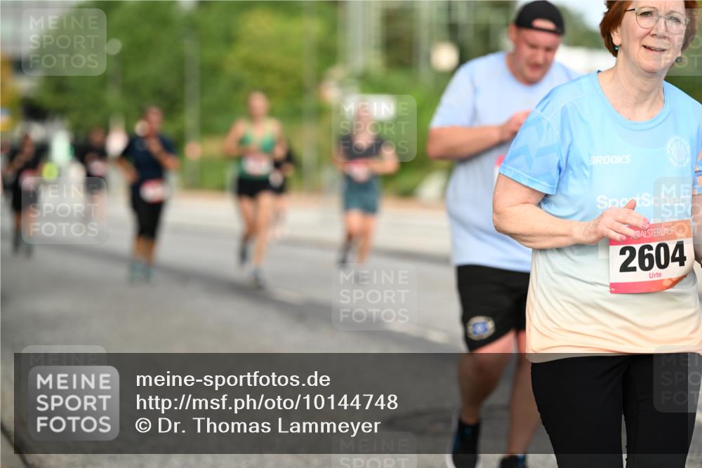 06.09.2026 - CURREX Alsterlauf Dr. Thomas Lammeyer http://msf.ph/oto/10144748 06.09.2026 10:17:03 Laufen 2604 meine-sportfotos.de
