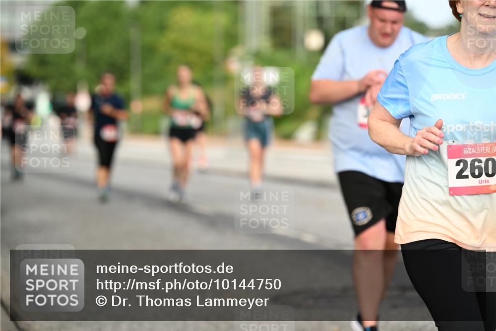 06.09.2026 - CURREX Alsterlauf Dr. Thomas Lammeyer http://msf.ph/oto/10144750 06.09.2026 10:17:03 Laufen 260 meine-sportfotos.de