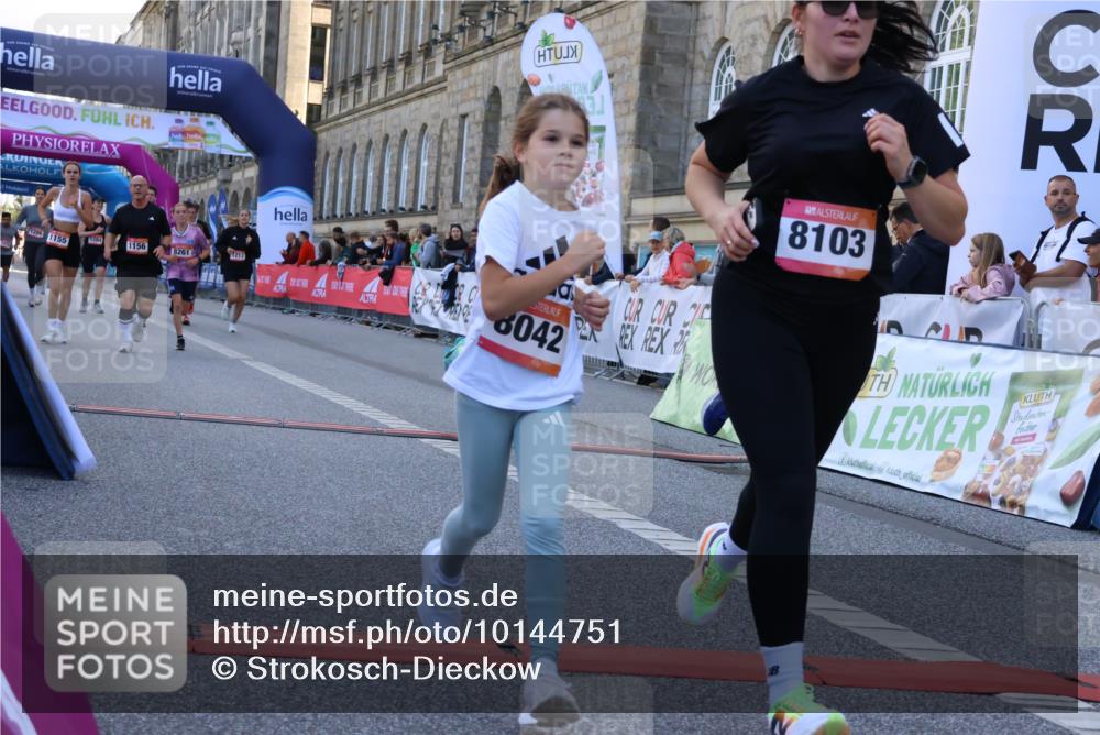 06.09.2026 - CURREX Alsterlauf Strokosch-Dieckow http://msf.ph/oto/10144751 06.09.2026 11:49:11 Ziel 1057, 1063, 1119, 1142, 1155, 1156, 1213, 1214, 1295, 1318, 8042, 8103, 8261 meine-sportfotos.de