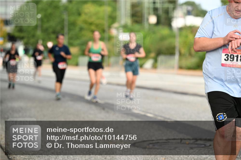 06.09.2026 - CURREX Alsterlauf Dr. Thomas Lammeyer http://msf.ph/oto/10144756 06.09.2026 10:17:04 Laufen 87, 391 meine-sportfotos.de