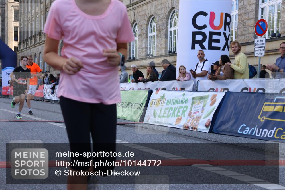 06.09.2026 - CURREX Alsterlauf Strokosch-Dieckow http://msf.ph/oto/10144772 06.09.2026 11:49:25 Ziel 1060, 1072, 1172, 1216, 1267, 1284, 1285, 1286, 1288, 1294, 1312, 8245 meine-sportfotos.de