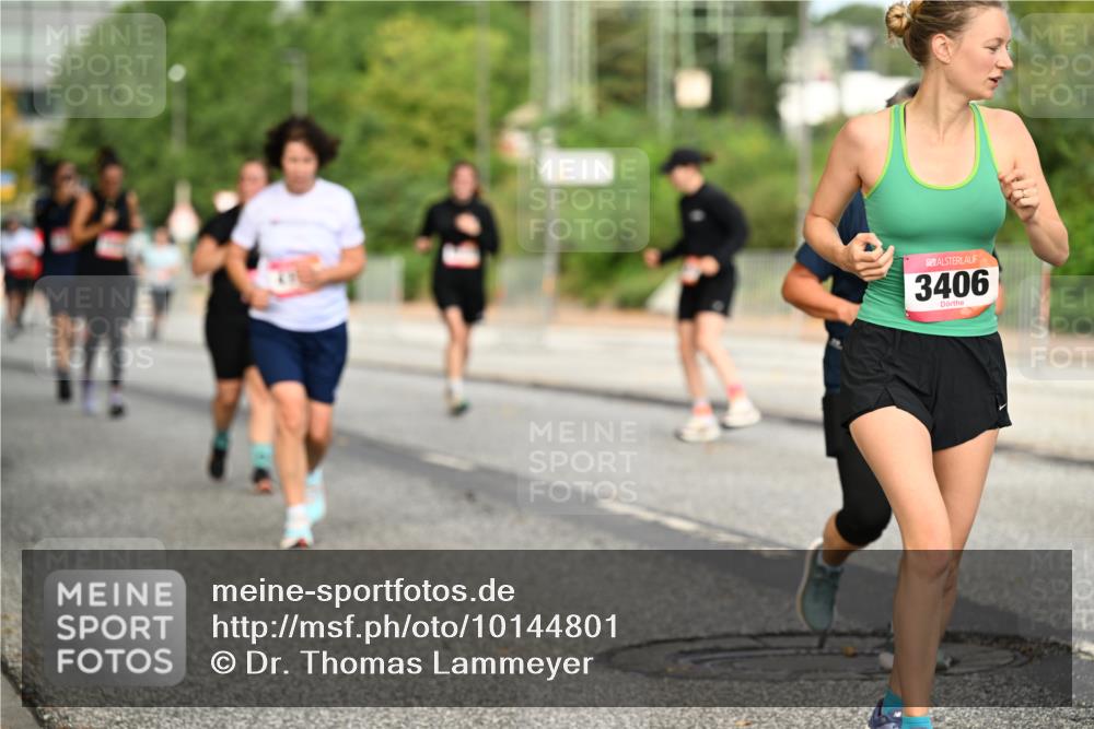 06.09.2026 - CURREX Alsterlauf Dr. Thomas Lammeyer http://msf.ph/oto/10144801 06.09.2026 10:17:09 Laufen 3406 meine-sportfotos.de
