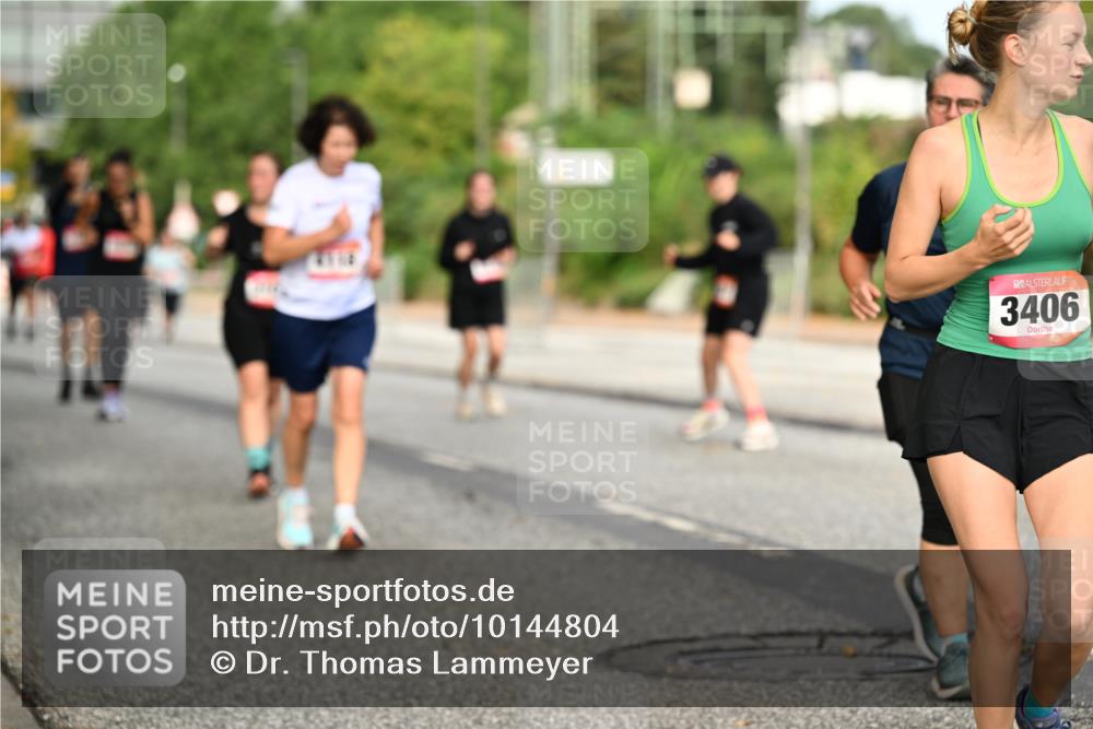 06.09.2026 - CURREX Alsterlauf Dr. Thomas Lammeyer http://msf.ph/oto/10144804 06.09.2026 10:17:09 Laufen 3406 meine-sportfotos.de