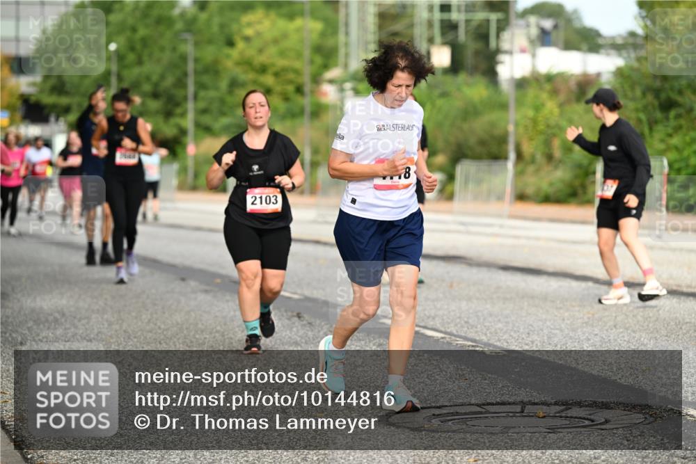 06.09.2026 - CURREX Alsterlauf Dr. Thomas Lammeyer http://msf.ph/oto/10144816 06.09.2026 10:17:11 Laufen 2103, 8 meine-sportfotos.de
