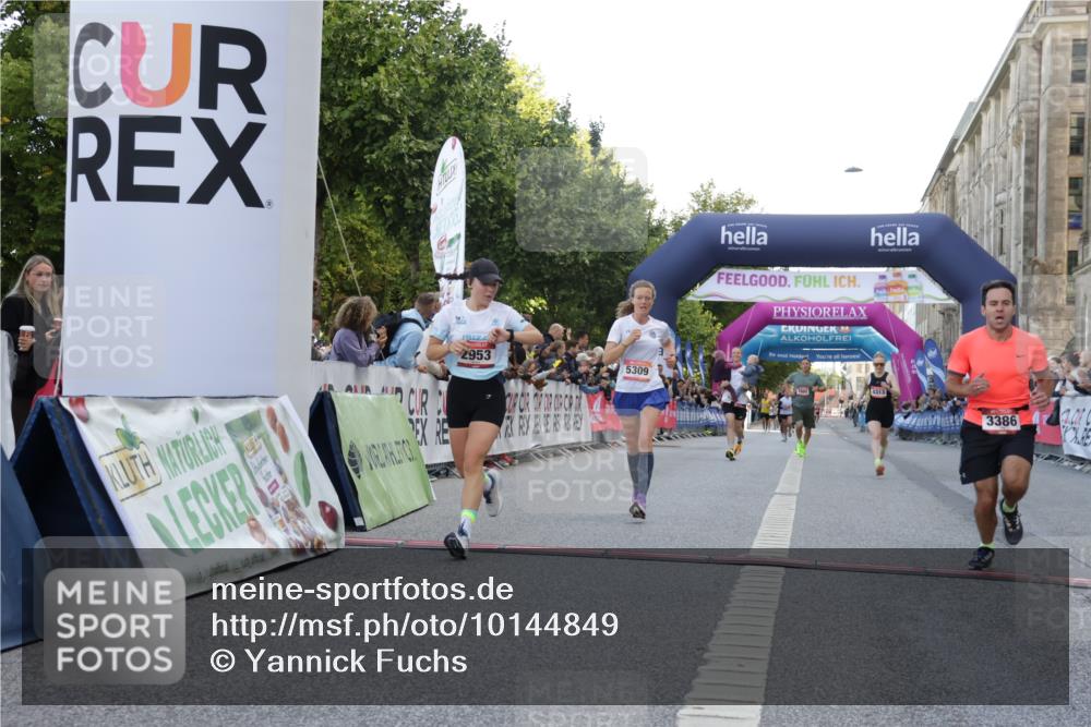 06.09.2026 - CURREX Alsterlauf Yannick Fuchs http://msf.ph/oto/10144849 06.09.2026 09:47:31 Ziel 2865, 2953, 3386, 4313, 4441, 4674, 4863, 5309, 5389, 5407, 5645, 5729, 6021 meine-sportfotos.de
